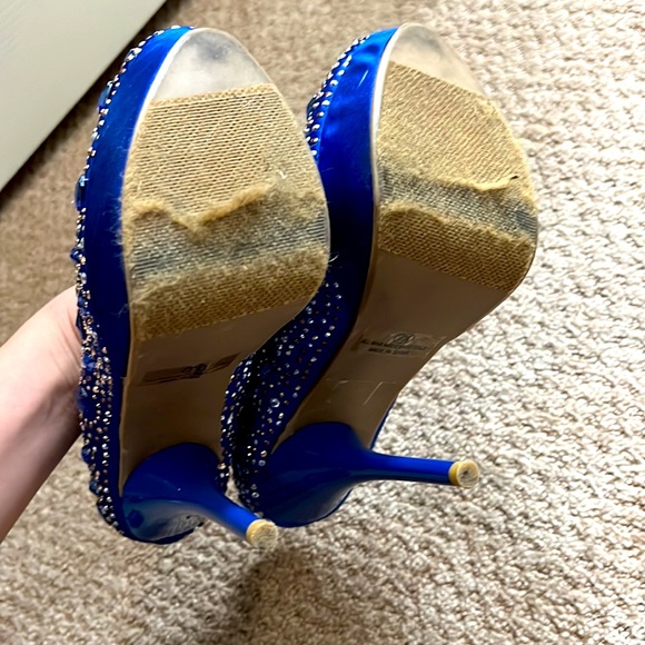 Alba heels with Blue Satin Peep Toe Beaded Stilettos size 7,5 - Picture 8 of 8